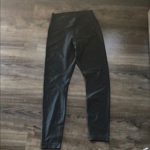 Lululemon shiny black leggings